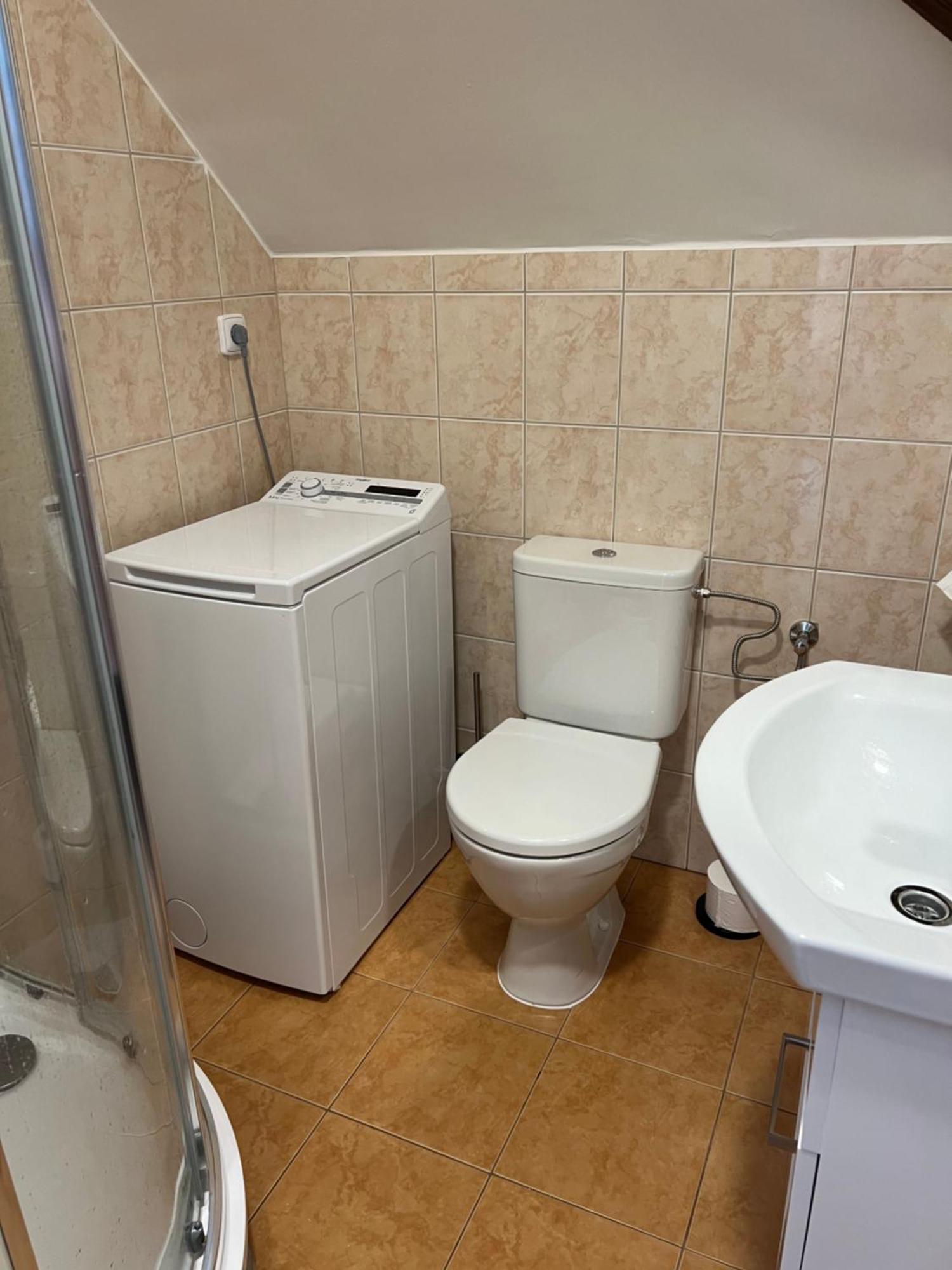 Ubytovani 1Kk Ve Zlonicich Slaný Kültér fotó